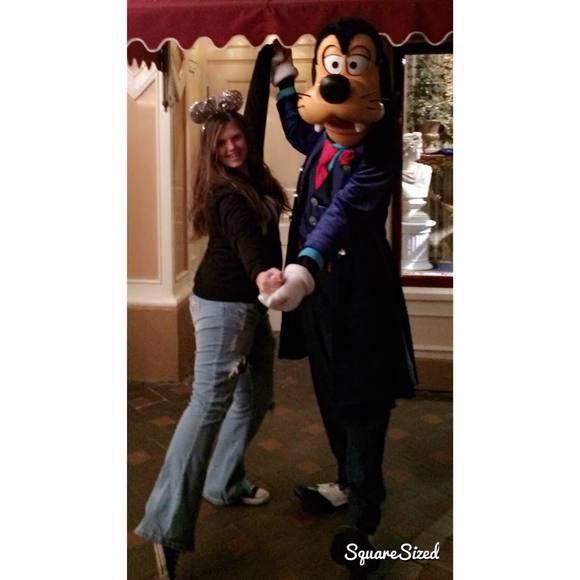 Meet your Posher, Angelina - Picture 1 of 1